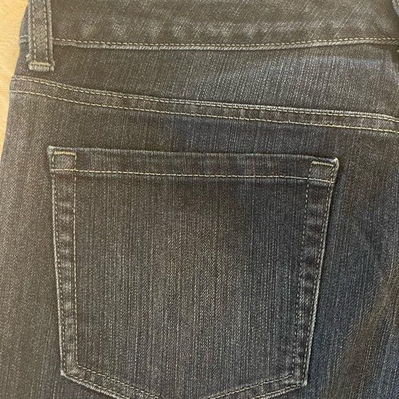 JONES New York Jeans - Picture 7 of 11